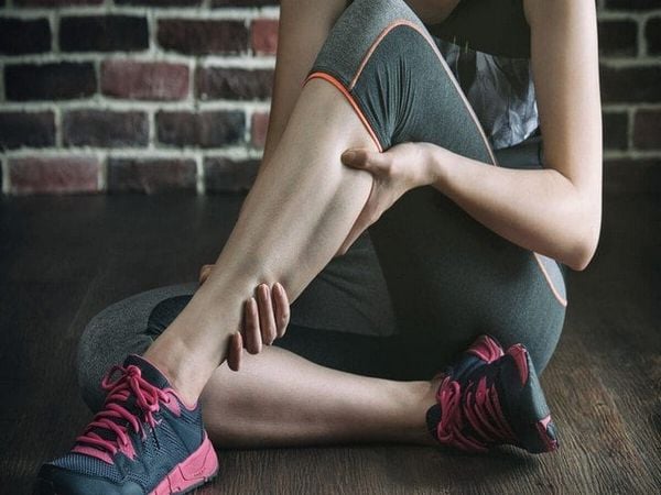 triệu chứng thiếu canxi ở người lớn