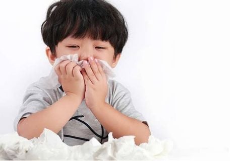 Những bệnh lý phổ biến thời điểm giao mùa ở trẻ và cách phòng ngừa hiệu quả
