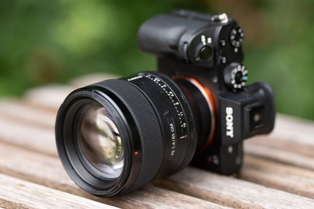 Lens Sony 85mm dùng cho chân dung trong phim cưới và phóng sự cưới