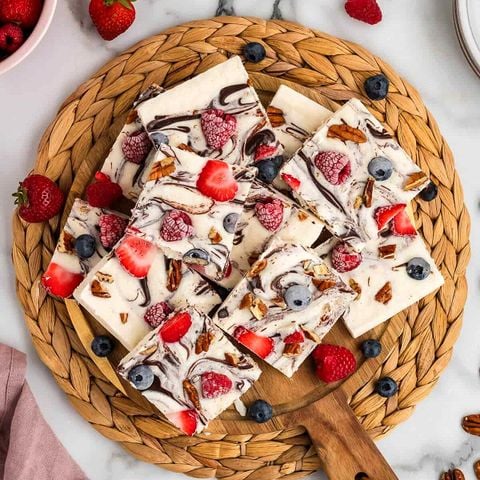 yogurt brittle 5 phut mon an vat mat lanh tu sua chua hy lap farmers union