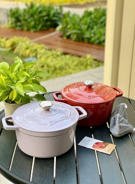 Nồi gang Ciwete 24cm tráng men cao cấp cho món hầm kho nướng chậm chính hãng