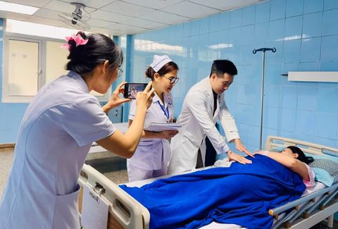 Những bác sĩ, cán bộ y tế trở thành KMOLs