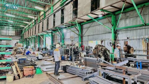 Behind The Brand: Một ngày làm việc tại xưởng sản xuất SINCO