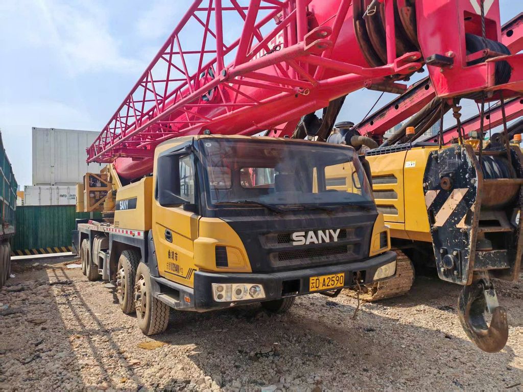 Việt Nhật bán Cẩu 40 tấn lốp Sany STC400E5