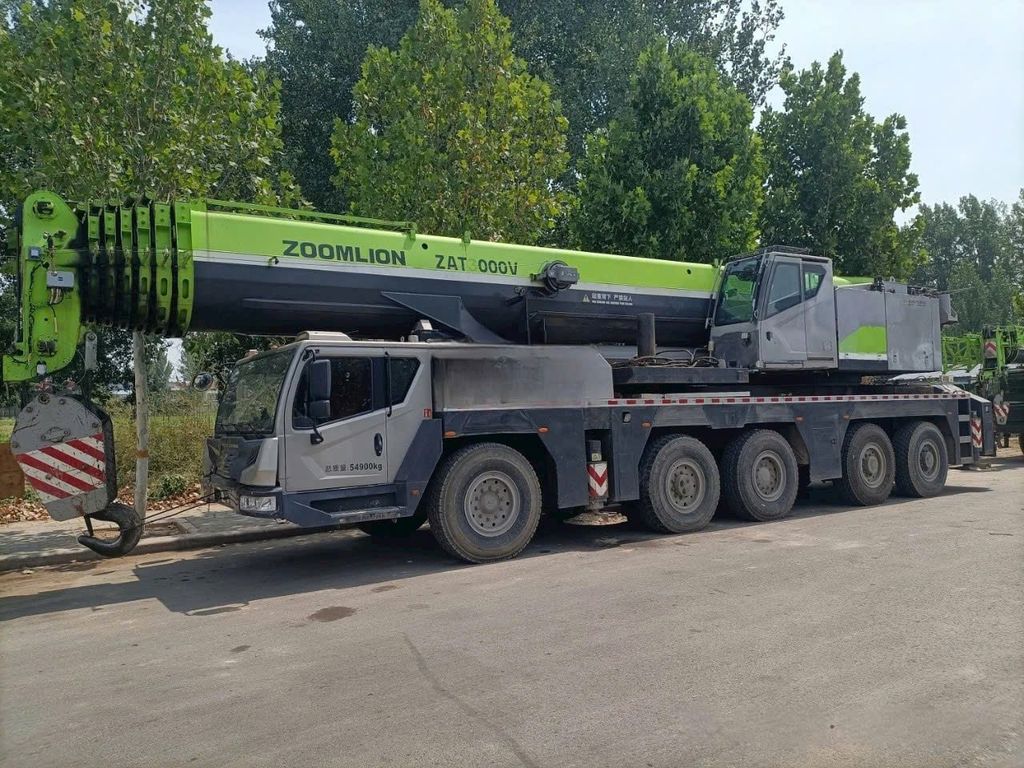 Ảnh thực tế cẩu 200 tấn Zoomlion ZAT2000