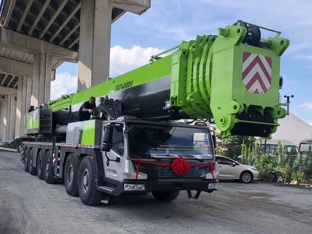 Tổng quan về cẩu 200 tấn Zoomlion Việt nam