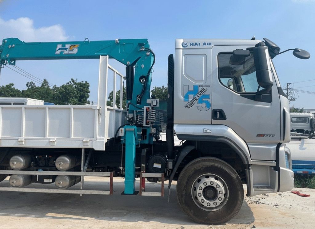 Ứng dụng Chenglong 3 Chân Cẩu Hyundai Everdigm HLC5014 5 Tấn 4 đốt