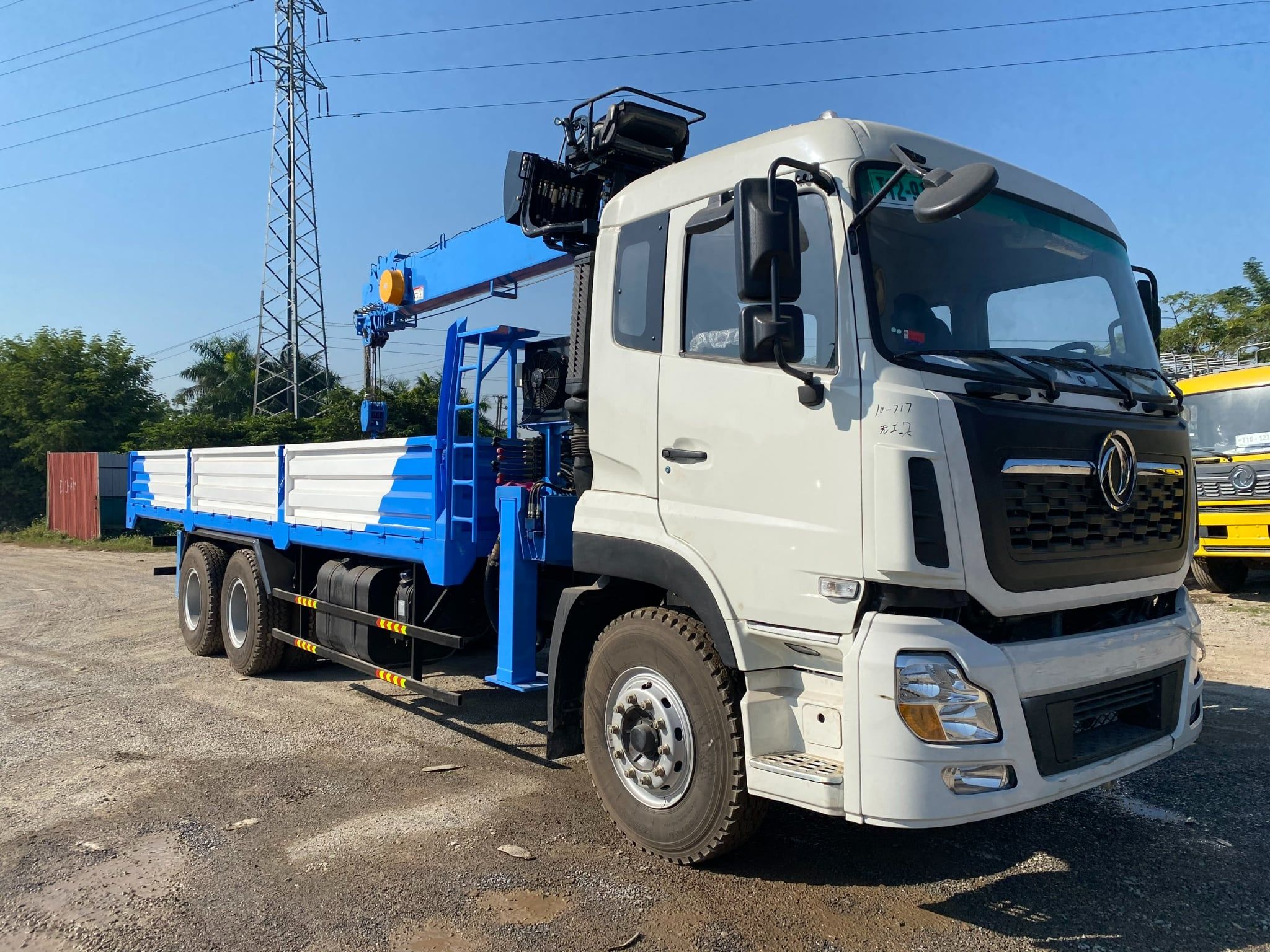 Thông Số Kỹ Thuật Xe Tải Gắn Cẩu SS1926