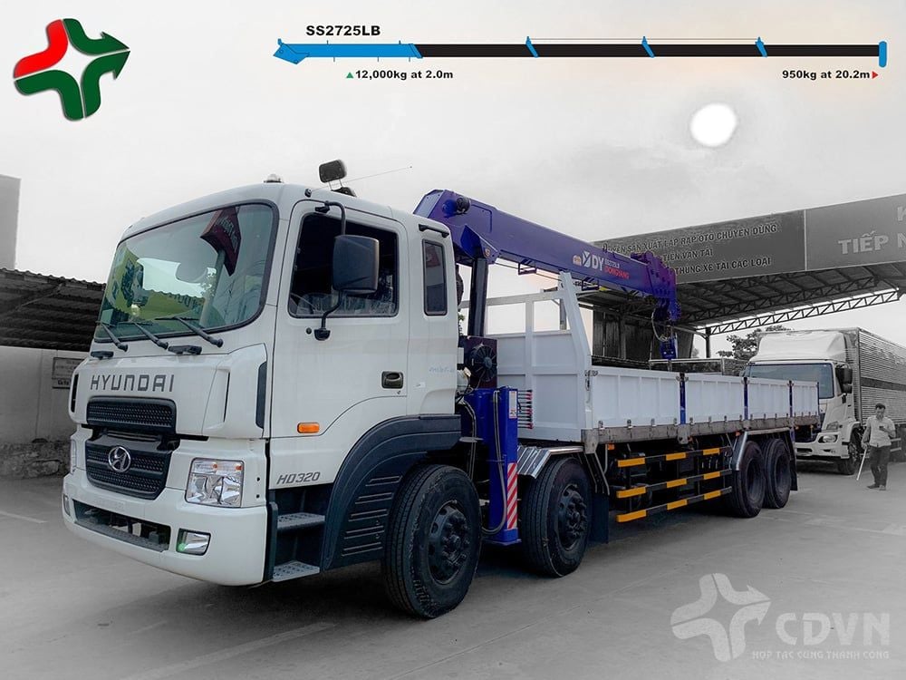 “Một chiếc xe – hai công năng: cẩu tự hành 12 tấn tầm với 20,2 m và thùng chở hàng gần 10 tấn, trên sát-xi 4 trục bền bỉ cho công trình hạng nặng.