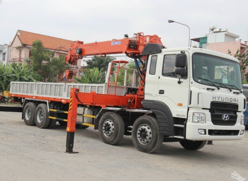 Hyundai HD320-gan-cau-15-tan-kanglim-cu