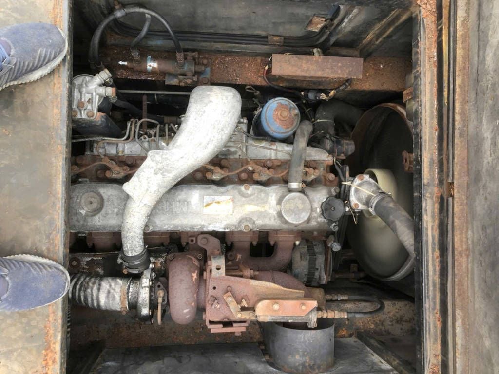 Cẩu bánh béo 25 tấn Kobelco RK250-2 đời 1991