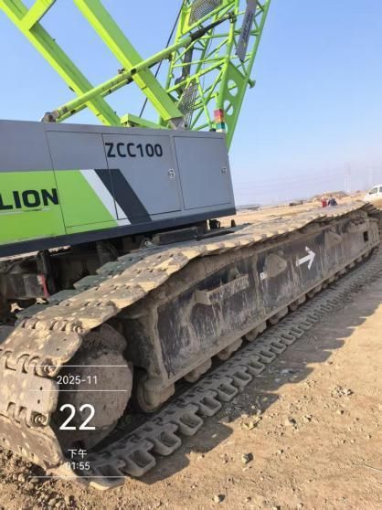 cẩu bánh xích cũ 100 tấn Zoomlion ZCC1000 đời 2020.