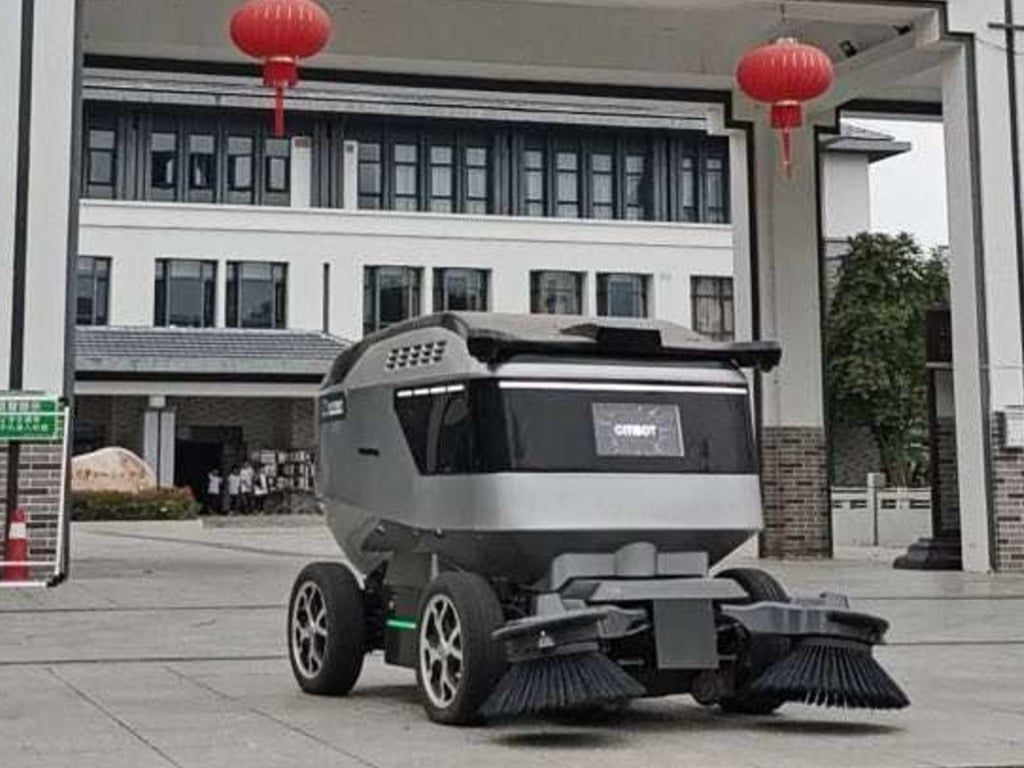 robot vệ sinh đô thị không người láI fULONGMA