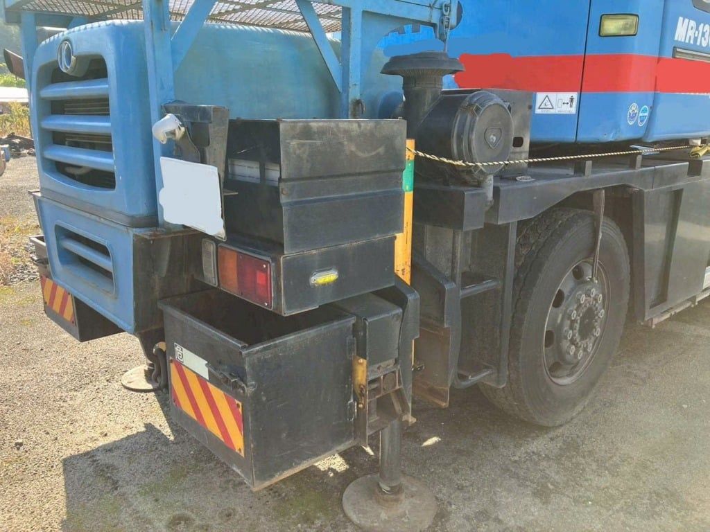 Bán Cẩu bánh lốp 13 tấn Kato KRM13H-2 nhập Nhật đời 2009 cũ