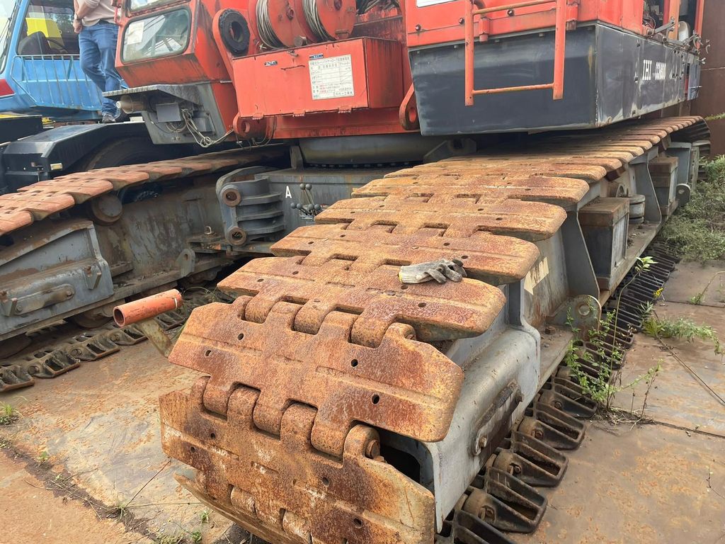 XE CẨU BÁNH XÍCH IHI CCH800 – 80 TẤN đời 1993