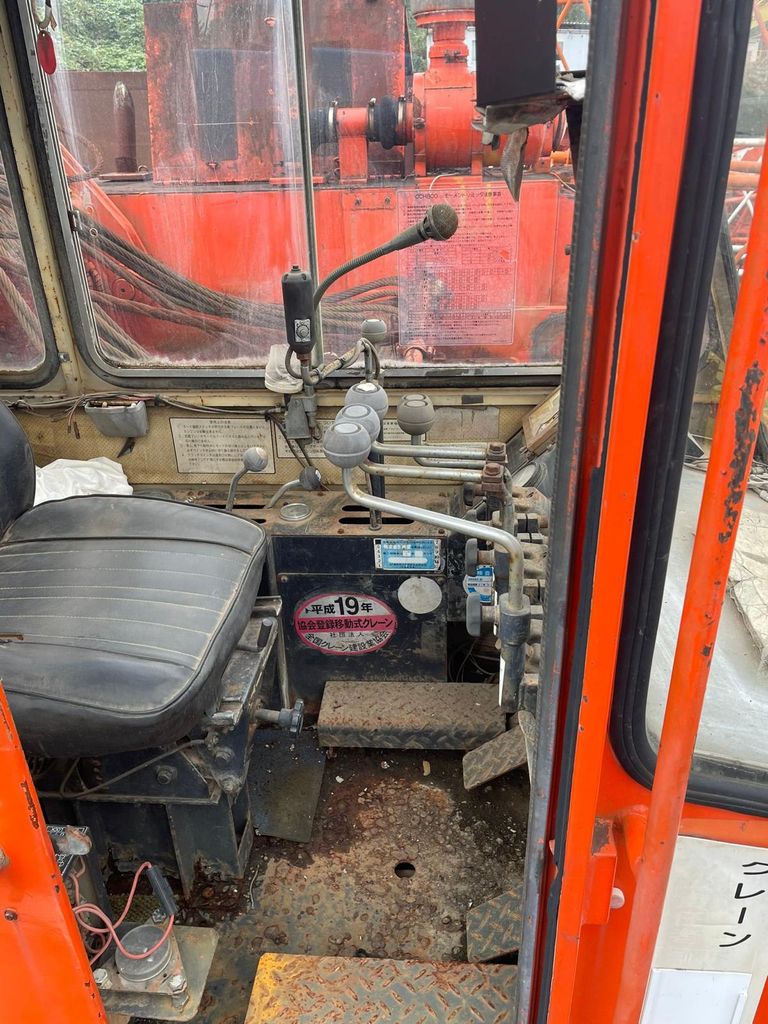XE CẨU BÁNH XÍCH IHI CCH800 – 80 TẤN đời 1993