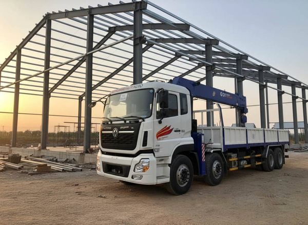 Xe cẩu tự hành 15 tấn DY SS3506