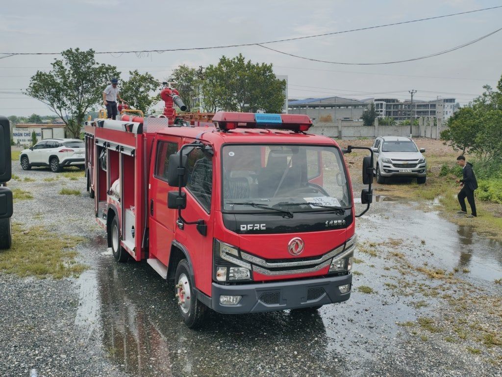 Xe chữa cháy 2,5 khối