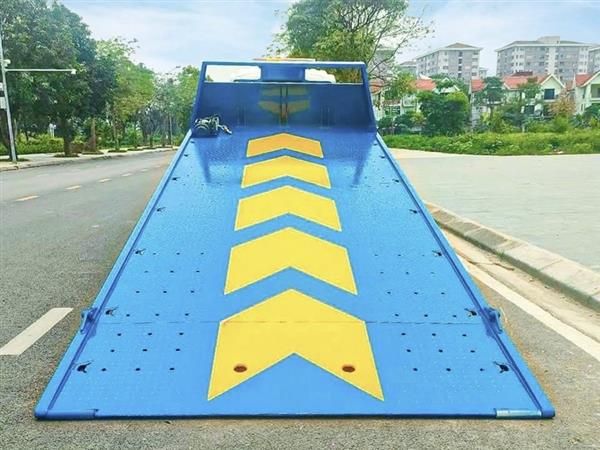 Xe cứu hộ giao thông 2 chức năng ISUZU FRR650