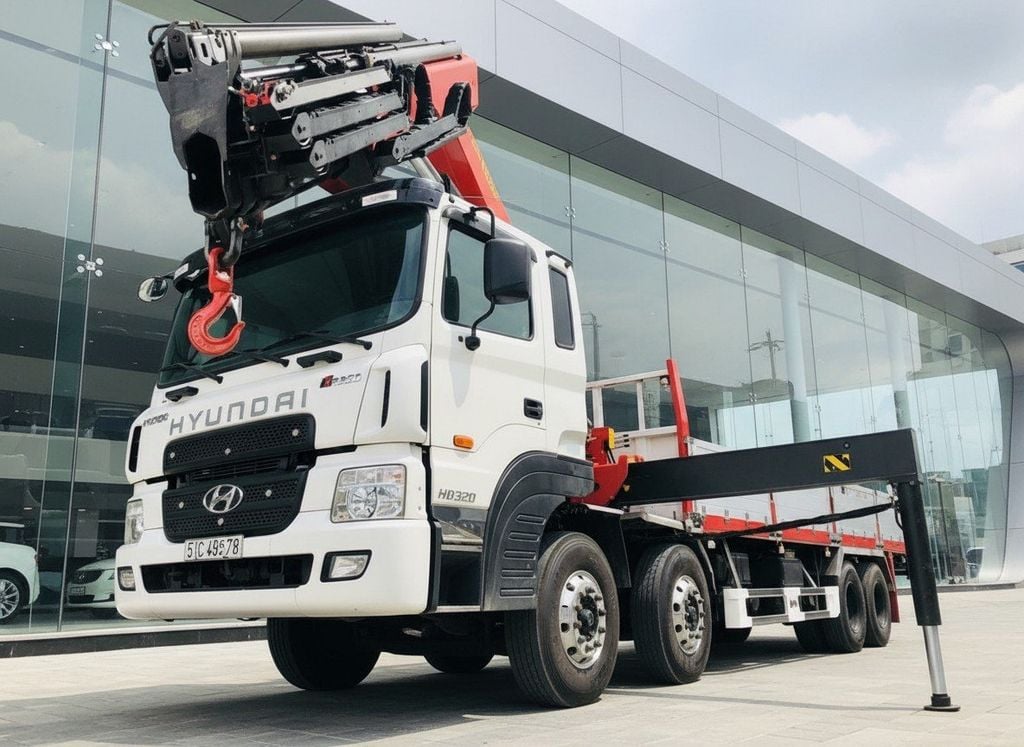 Xe tải Hyundai HD320 E5 gắn cẩu Palfinger PK23500