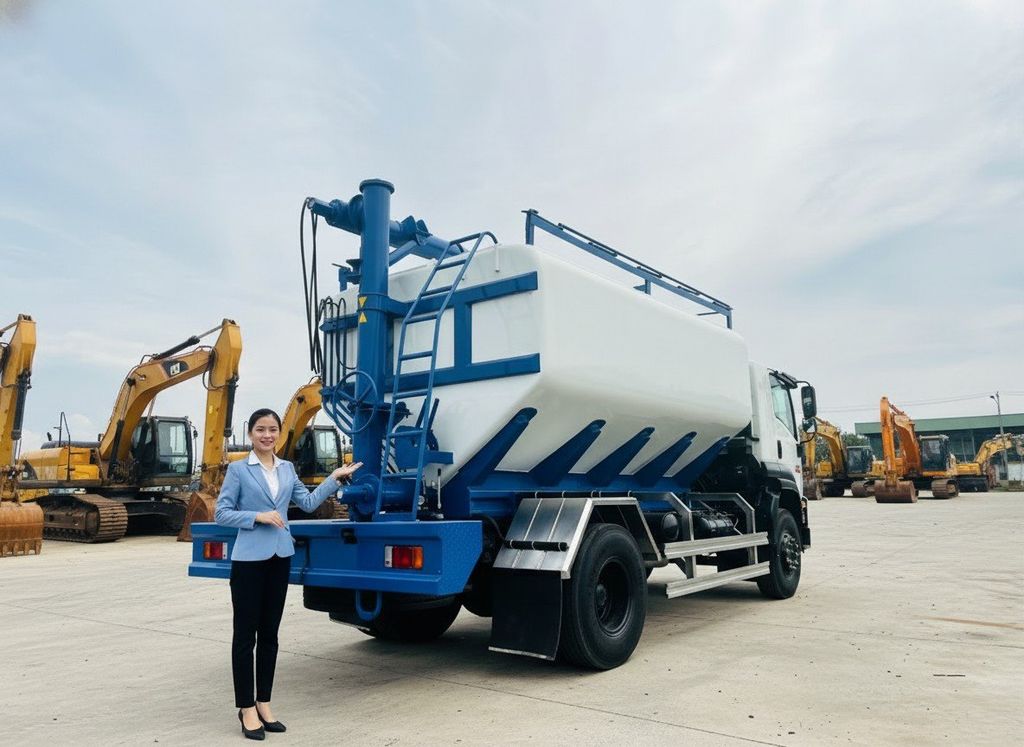 Tổng quan về ISUZU FVR E5 bồn chở cám 13 khối