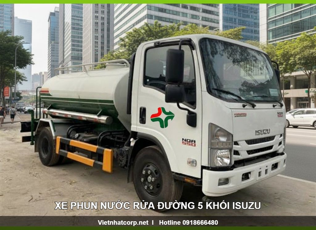 Xe phun nước rửa đường 5 khối Isuzu NQR
