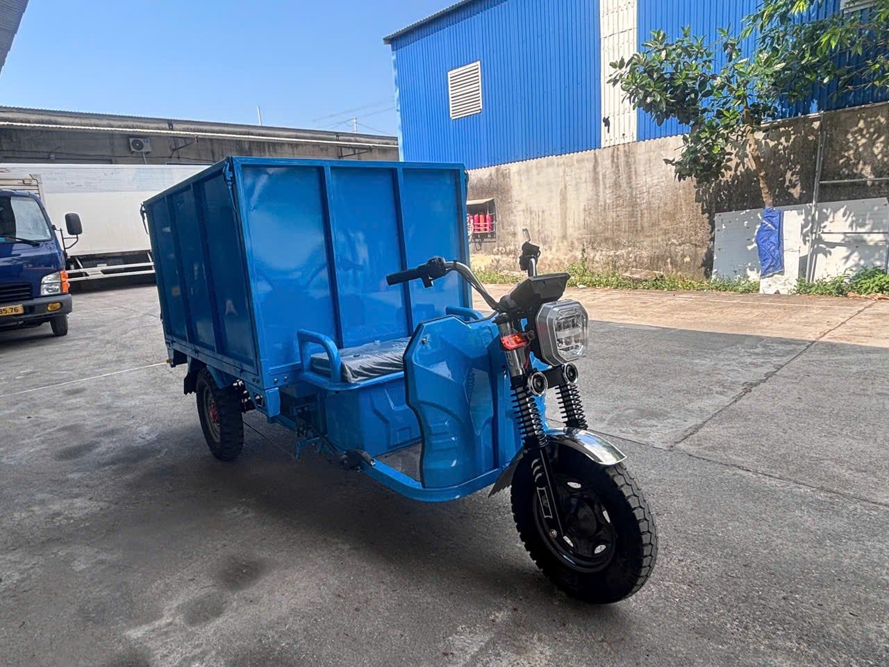 Xe môi trường chạy điện 900kg mingma