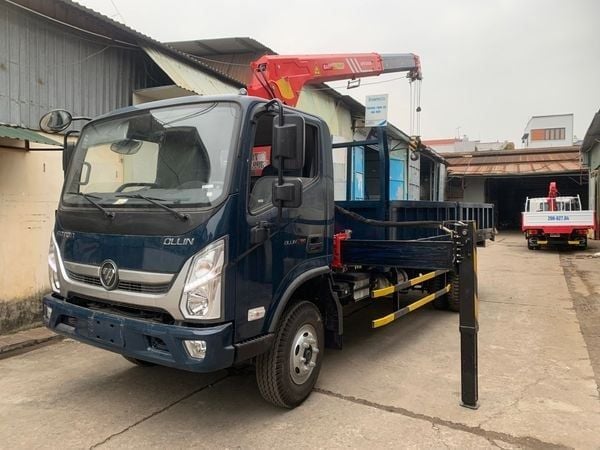 Xe cẩu tự hành 3 tấn Thaco