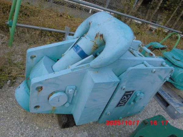 Cẩu 120 tấn Kobelco 7120 đời 2005 nhập Nhật