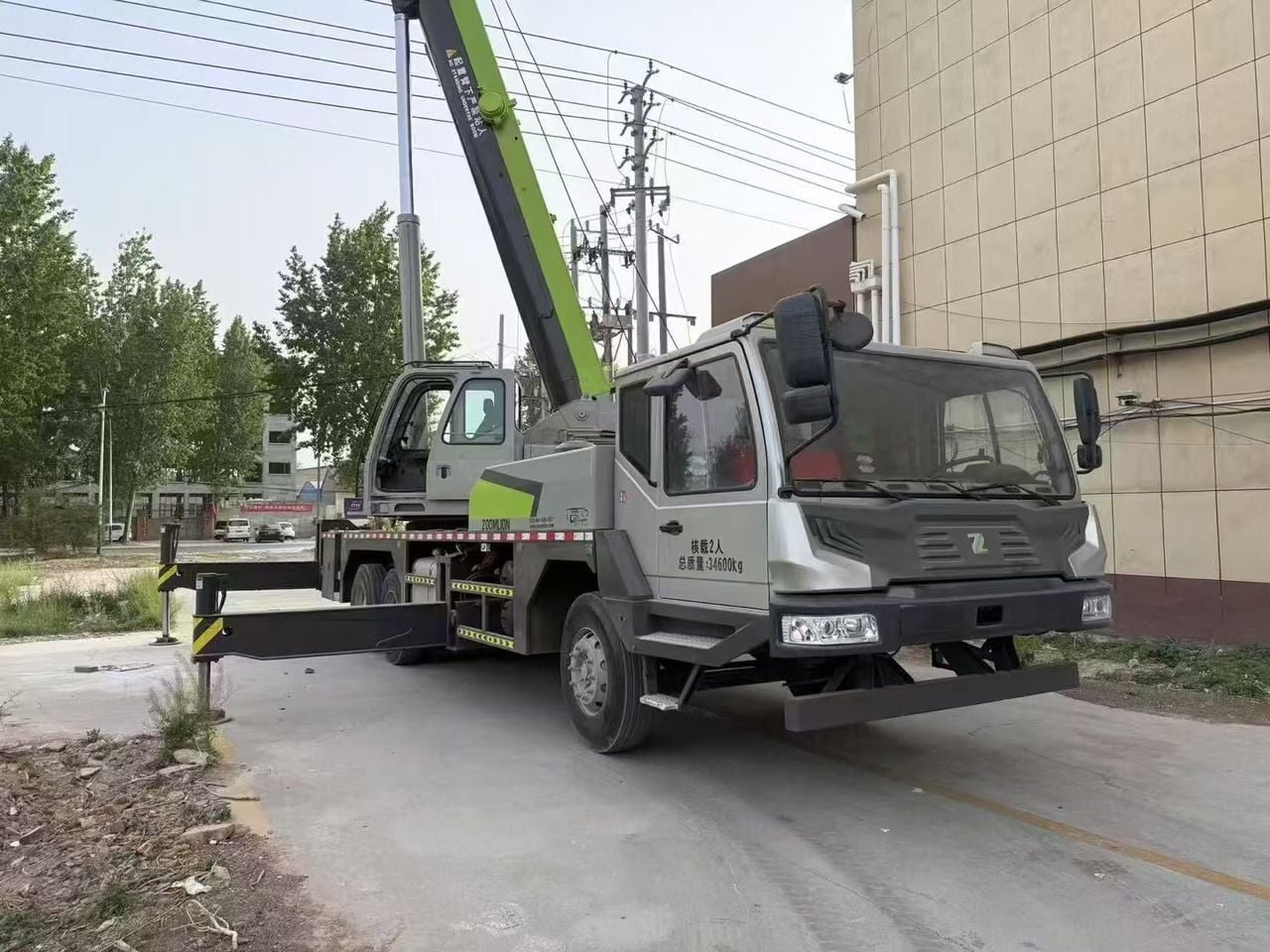 Cẩu lốp 35 tấn Zoomlion QY35V đời 2018