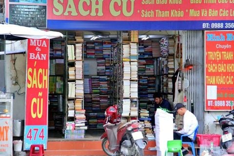 Xuất bản trước cuộc chiến bản quyền thời công nghệ