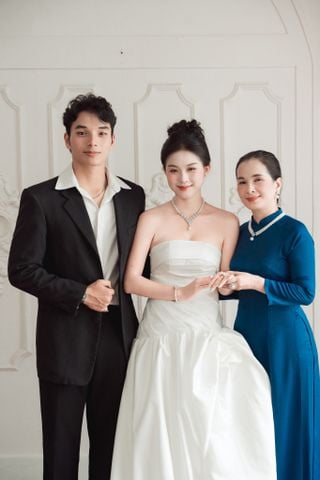 Tư vấn chọn trang sức cho mẹ cô dâu và mẹ chú rể trong ngày cưới