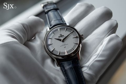 Trên tay Omega Constellation Observatory