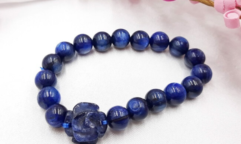 Đá Sodalite: Công dụng, ý nghĩa và mệnh hợp phong thủy