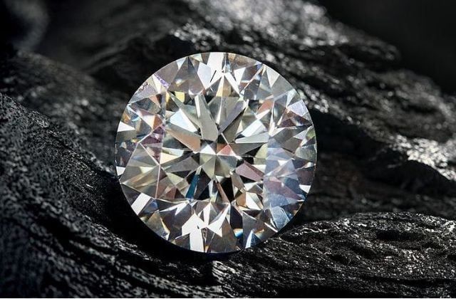 Kim Cương 20 Ly Giá Bao Nhiêu?