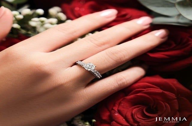 10 Mẫu Nhẫn 1 Hột Đơn Giản Hot Nhất 2026