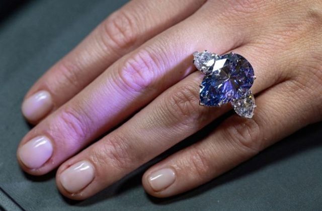 So Sánh Nhẫn 45 Carat 1.000 Tỷ Với Các Kỷ Lục Đấu Giá Thế Giới