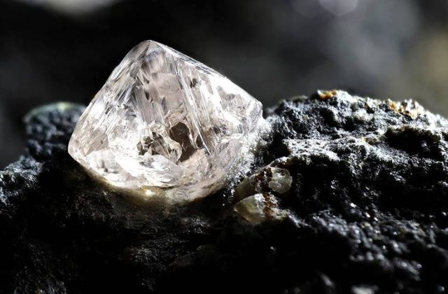 Sự khan hiếm của kim cương tự nhiên và xu hướng tăng giá trong tương lai