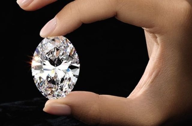 Vẻ Đẹp Của Giác Cắt Kim Cương Oval