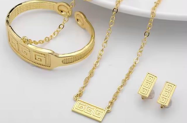 What is 585 Gold? How much is 1 Tael of 585 Gold?