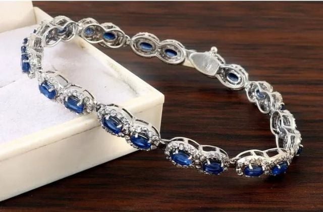 5 mẫu vòng tay hợp phong thủy với người mệnh Thủy