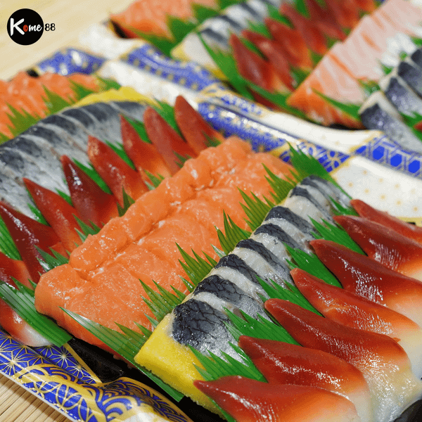 Trải nghiệm sashimi chuẩn vị Nhật với trọn bộ hải sản nhập khẩu tại Kome88