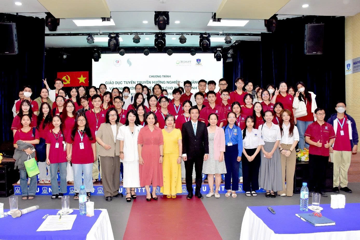 🌱 HÀNH TRÌNH “NHÂN SỰ KẾ THỪA NGÀNH Y” LAN TỎA TẠI ĐH NGUYỄN TẤT THÀNH