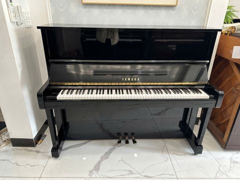 Yamaha HQ90SXG – Piano Upright Tích Hợp Silent & Autoplay Đáng Giá Cho Gia Đình Hiện Đại