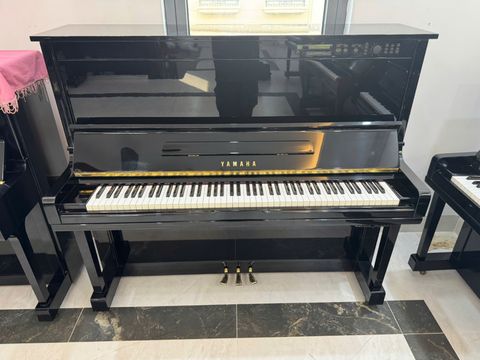 Piano Yamaha HQ300SXG – Sự Kết Hợp Hoàn Hảo Giữa Âm Thanh Đỉnh Cao Và Thiết Kế Sang Trọng
