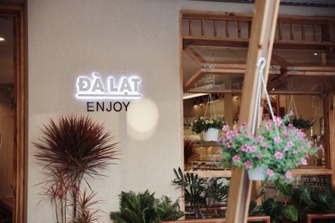 Khai trương Enjoy Coffee & Chocolate Đà Lạt – Không gian trải nghiệm đặc sản, cà phê và lưu trú trọn vẹn