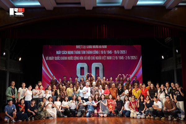 NHÌN LẠI HÀNH TRÌNH CỦA NHÀ HÁT KỊCH VIỆT NAM TRONG ĐỢT ĐẠI LỄ QUỐC KHÁNH 02/9