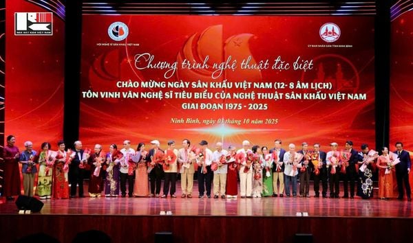 🎭NHÀ HÁT KỊCH VIỆT NAM THAM DỰ CHƯƠNG TRÌNH NGHỆ THUẬT CHÀO MỪNG NGÀY SÂN KHẤU VN VÀ LỄ TÔN VINH VĂN NGHỆ SĨ TIÊU BIỂU GIAI ĐOẠN 1975 - 2025 🎭