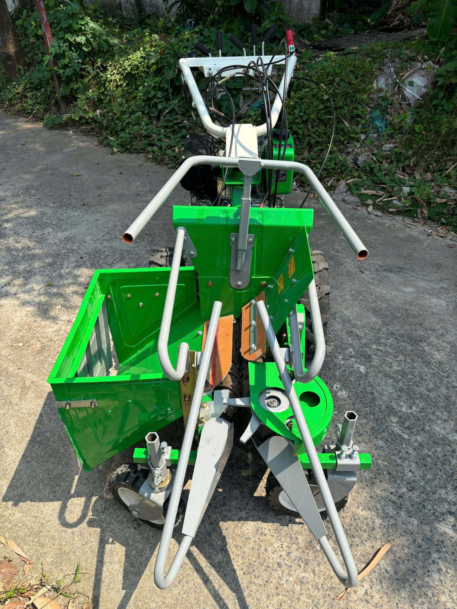 Có Nên Đầu Tư Máy Thu Hoạch Ngô Đa Năng Shoshin YMS186 Không?