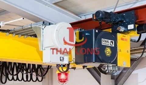 Ứng dụng cầu trục phòng nổ trong ngành dầu khí: Từ kho cảng đến giàn khoan